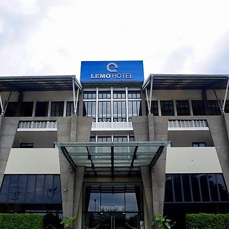 Lemo Hotel Serpong Tangerang Exterior photo
