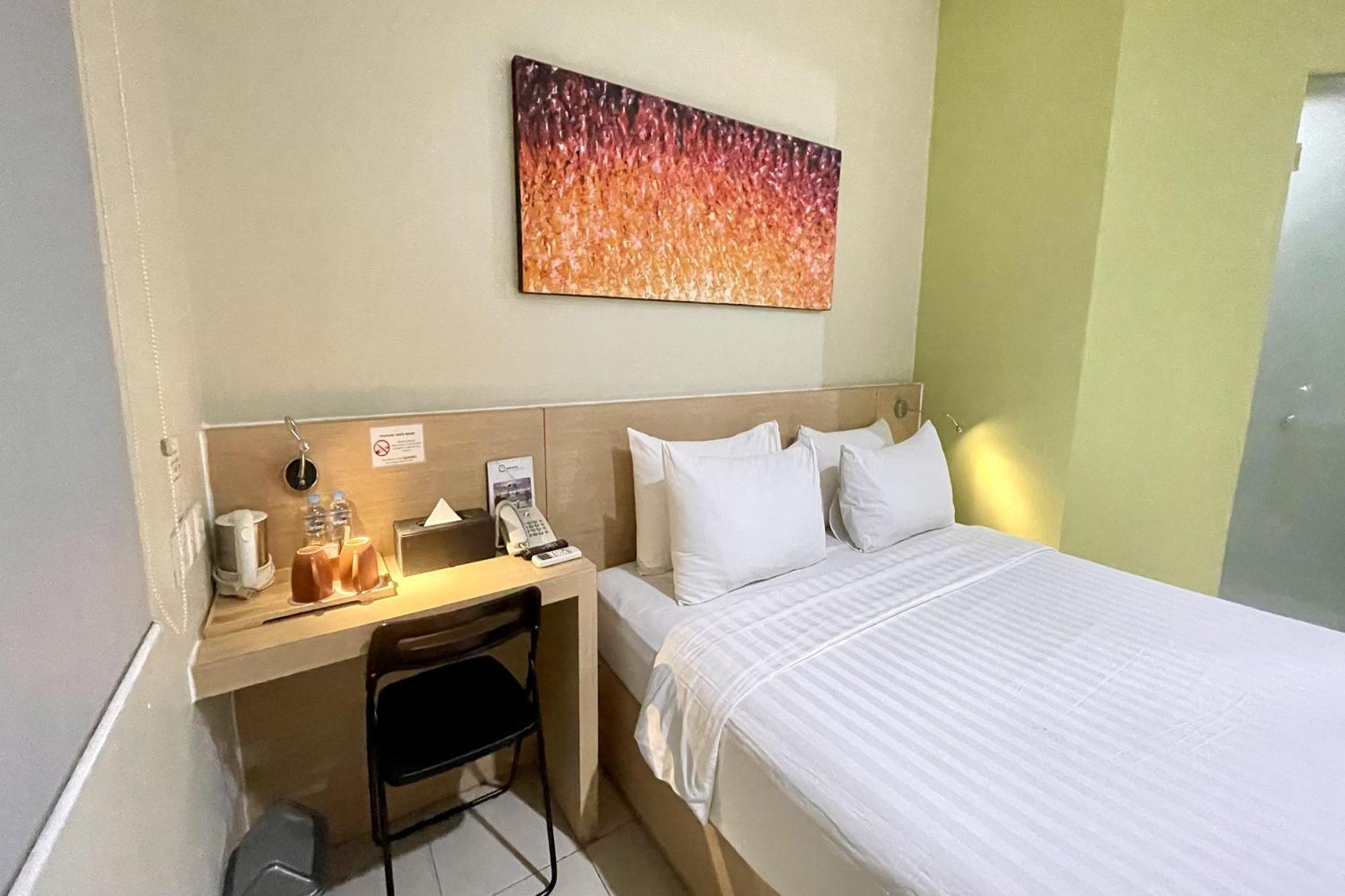 Lemo Hotel Serpong Tangerang Exterior photo