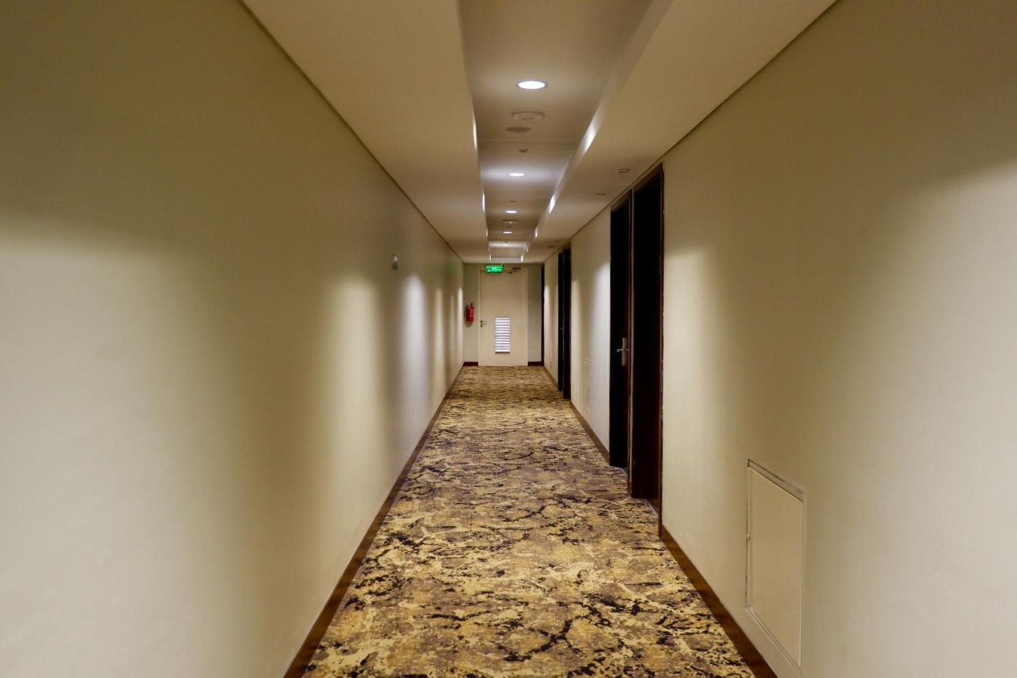 Lemo Hotel Serpong Tangerang Exterior photo